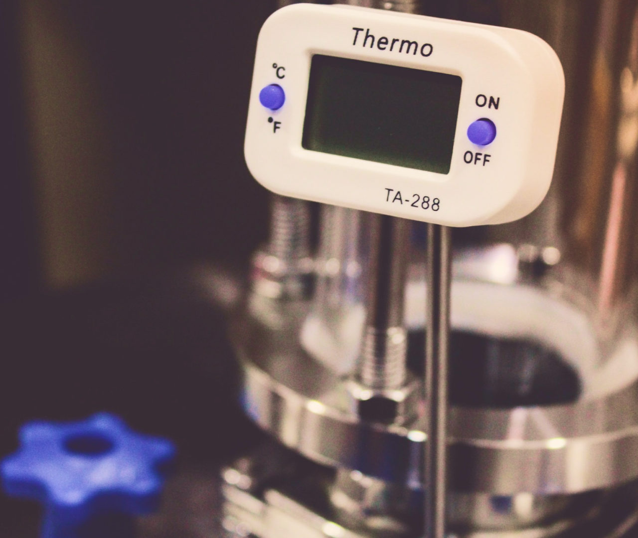 isolering af rør, tanke og beholdere